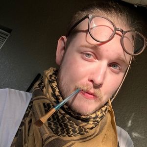 Meet your Posher, Aaron